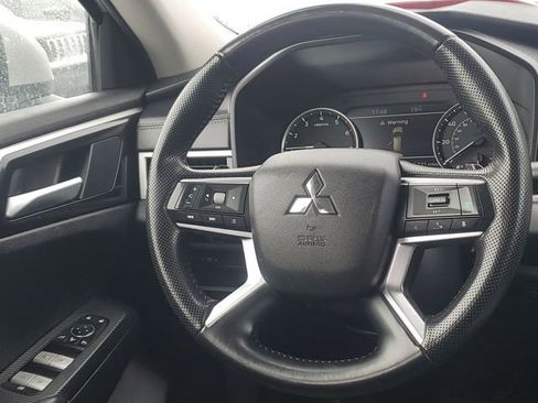 Used 2024 Mitsubishi Outlander SE image 27