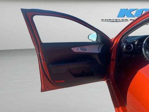 Used 2023 Kia Forte LXS w/ LXS Technology Package image 13