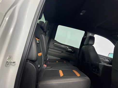 Used 2025 GMC Sierra 1500 AT4 image 27