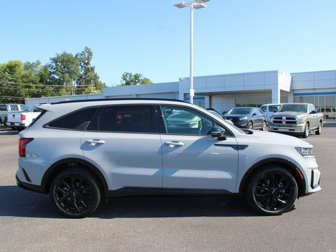 Used 2023 Kia Sorento SX FWD image 11