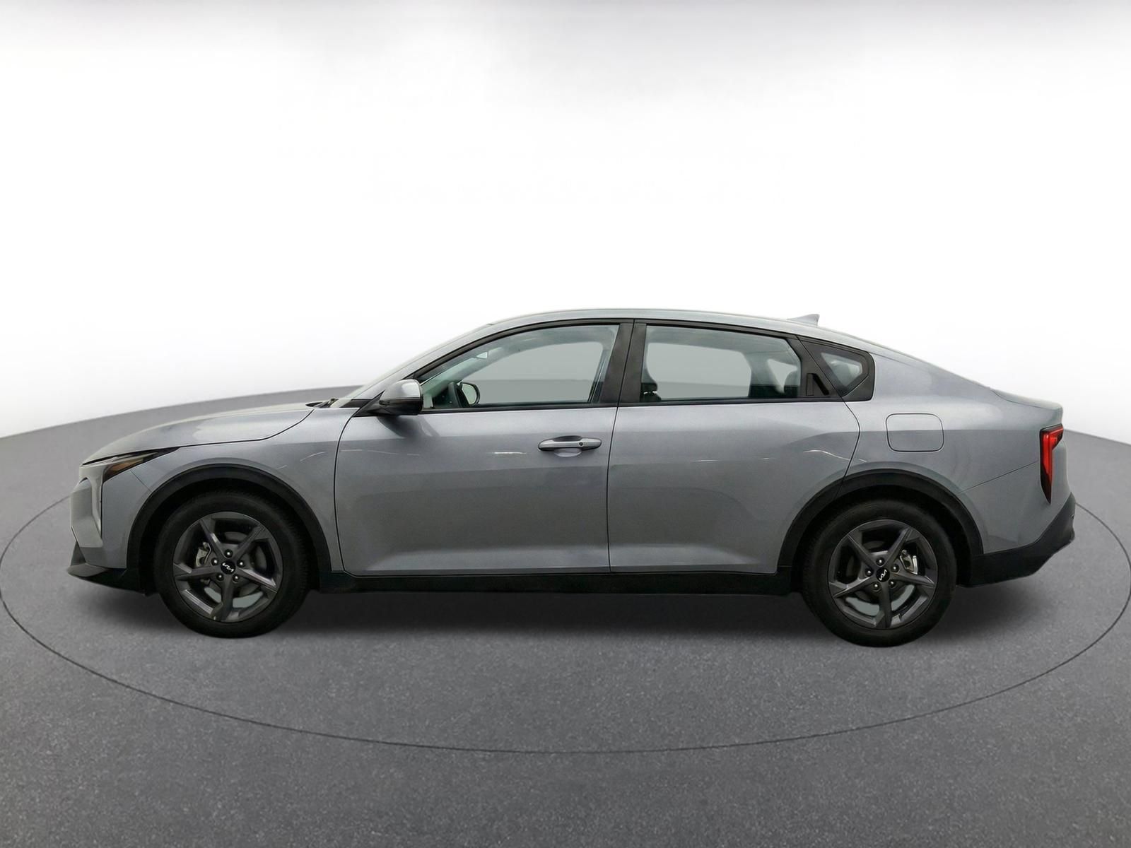 Used 2025 Kia K4 FWD image 4