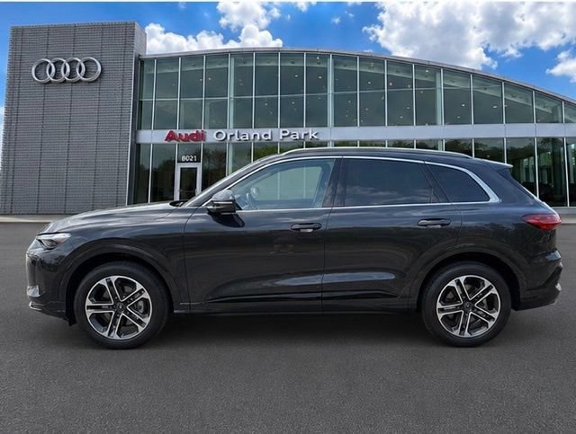 Certified 2025 Audi Q5 Premium w/ Premium Plus AWD/4WD image 4