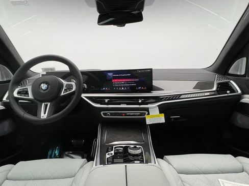 New 2026 BMW X5 M60i image 10