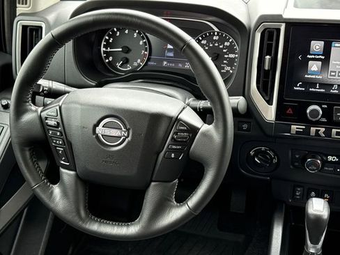 Used 2025 Nissan Frontier SV w/ SV Convenience Package AWD/4WD image 13