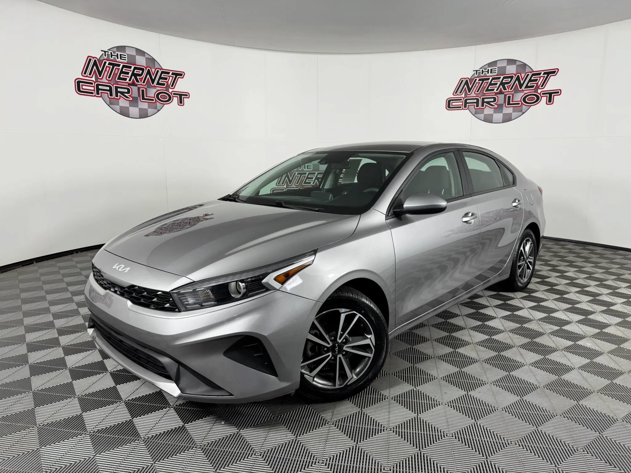 Used 2023 Kia Forte LXS FWD image 1