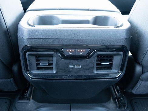 Used 2025 GMC Sierra 2500 AT4 w/ AT4 Premium Plus Package image 20