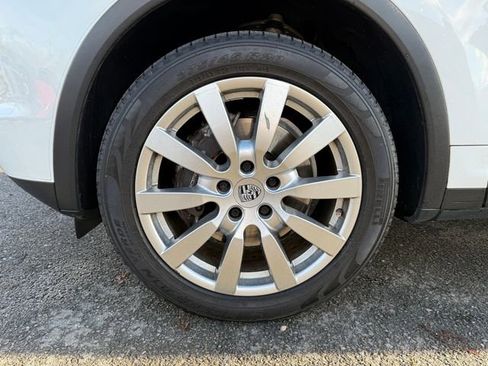 Used 2014 Porsche Cayenne w/ Basic Package image 33