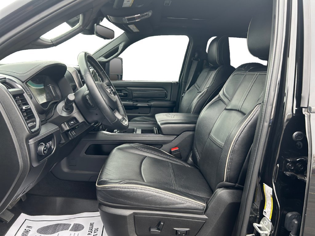Used 2024 RAM 3500 Limited w/ Night Edition AWD/4WD image 31