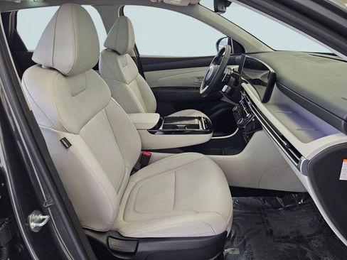 Certified 2025 Hyundai Tucson SEL image 28