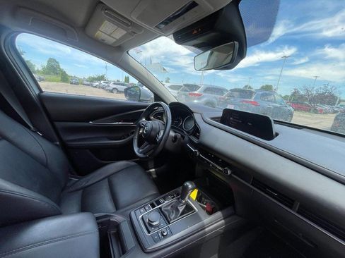 Used 2021 MAZDA CX-30 FWD 2.5 S w/ Select Package image 4