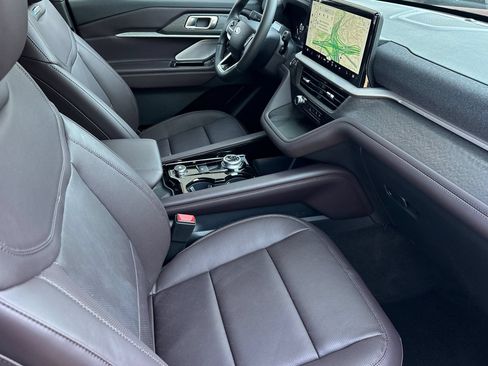 New 2026 Ford Explorer Platinum RWD image 16