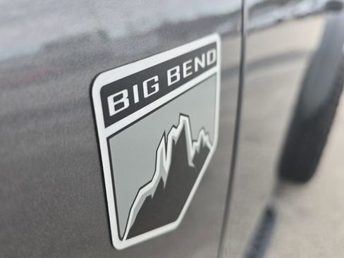 Used 2022 Ford Bronco Big Bend image 9