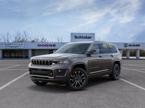 New 2025 Jeep Grand Cherokee L Overland w/ Advanced Protech Group III AWD/4WD image 25