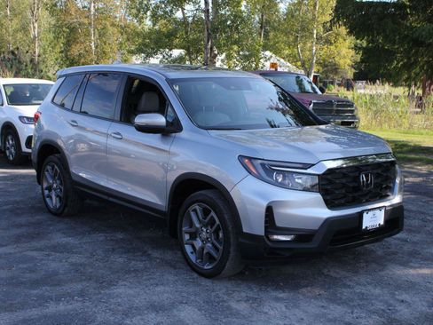 Used 2023 Honda Passport EX-L image 3