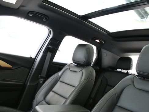 Used 2023 Chevrolet TrailBlazer ACTIV w/ Sun and Liftgate Package image 27