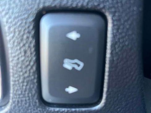 Used 2023 Lincoln Navigator Reserve AWD/4WD image 16