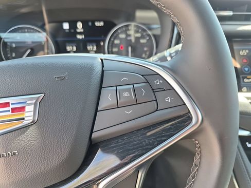 New 2026 Cadillac XT5 Premium Luxury w/ LPO, ONYX Package FWD image 35