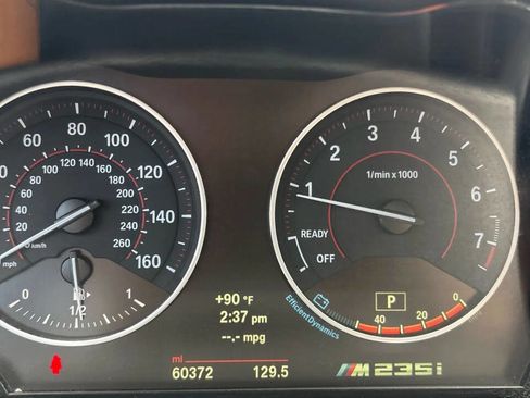 Used 2016 BMW M235i Convertible image 9