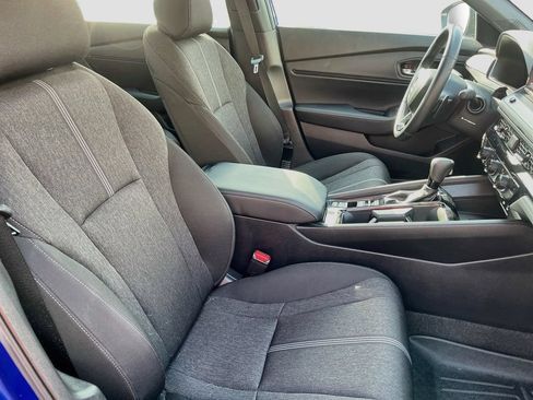 Used 2025 Honda Accord Sport image 28