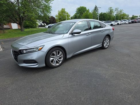Used 2018 Honda Accord LX image 3