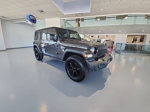 Used 2021 Jeep Wrangler Unlimited Sport image 7
