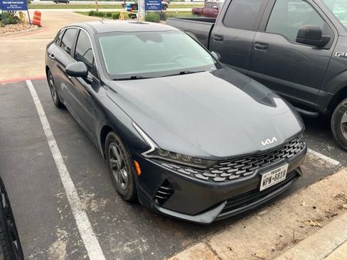 Used 2022 Kia K5 LXS FWD image 8