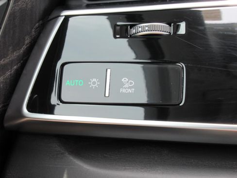 Used 2025 Audi Q7 3.0T Premium Plus AWD/4WD image 23