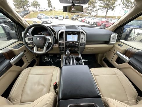 Used 2016 Ford F150 Lariat image 9