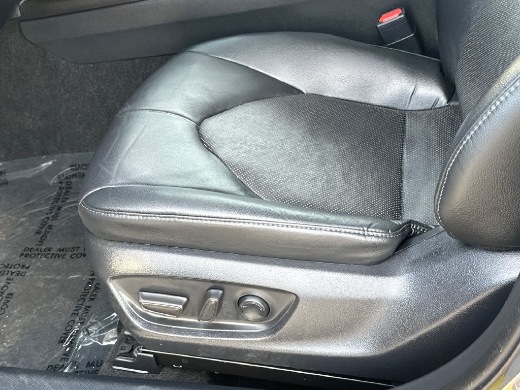 Used 2023 Toyota Camry XLE w/ Cold Weather Package FWD image 19