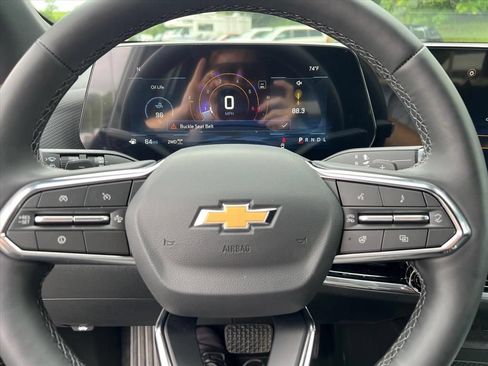 Used 2026 Chevrolet Equinox LT w/ Safety and Technology Package AWD/4WD image 18