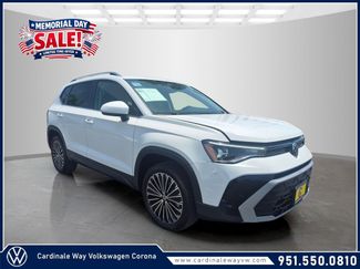 Used 2025 Volkswagen Taos SE FWD video 1