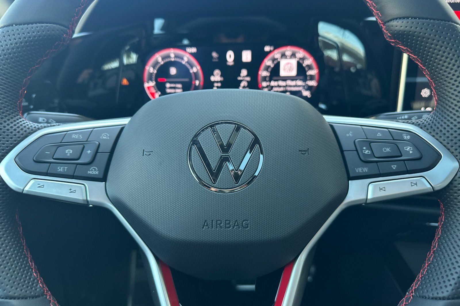 New 2026 Volkswagen GTI SE FWD image 21