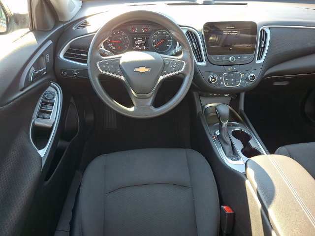 Used 2025 Chevrolet Malibu LT FWD image 11