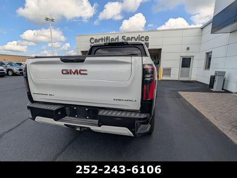 Used 2026 GMC Sierra EV Denali AWD/4WD image 7