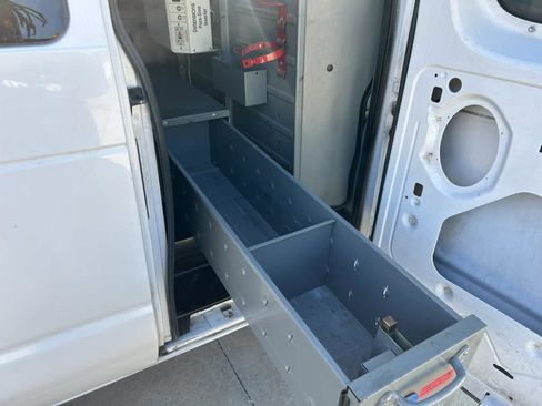 Used 2011 Ford E-250 and Econoline 250 w/ PWR Group image 13