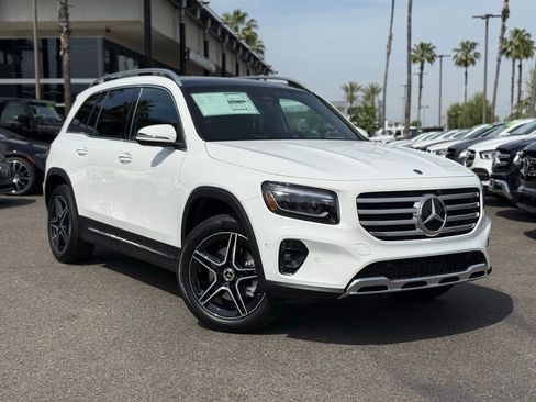 New 2026 Mercedes-Benz GLB 250 4MATIC image 1