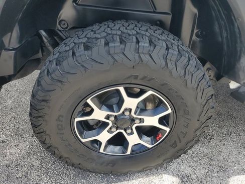 Used 2021 Jeep Wrangler Unlimited Rubicon image 9