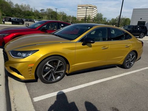 Used 2021 Hyundai Sonata SEL Plus w/ Tech Package image 6