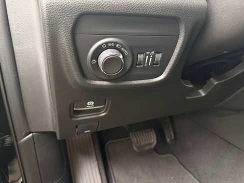 New 2025 Jeep Grand Cherokee L Laredo image 20