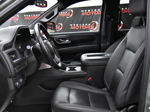 Used 2024 Chevrolet Tahoe LT AWD/4WD image 16