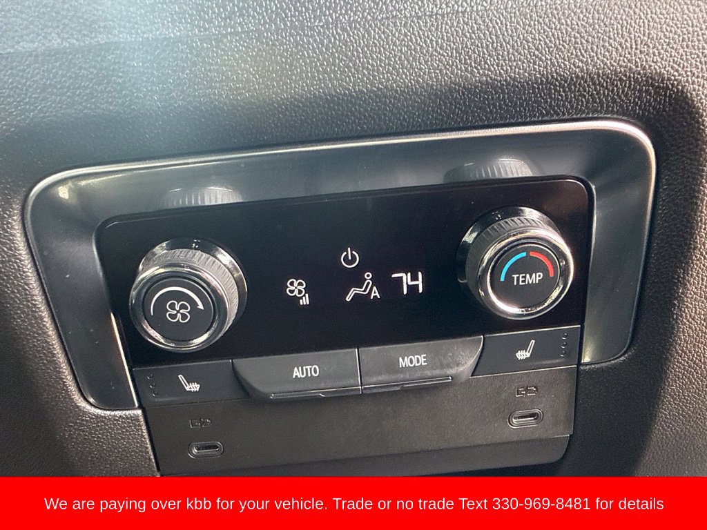 Used 2025 Chevrolet Tahoe Premier AWD/4WD image 44
