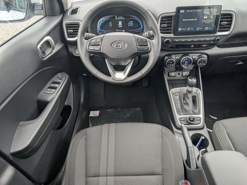 New 2026 Hyundai Venue SEL FWD image 9