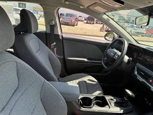 Used 2025 Kia K4 EX FWD image 19