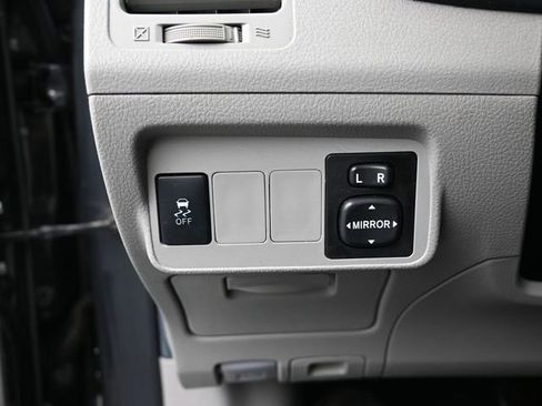 Used 2011 Toyota Corolla image 14