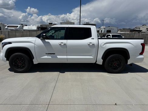 Used 2023 Toyota Tundra SR5 w/ SR5 Premium Package AWD/4WD image 6