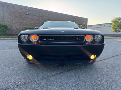 Used 2010 Dodge Challenger R/T RWD image 10