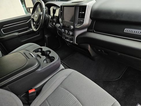 Used 2024 RAM 3500 Big Horn AWD/4WD image 31