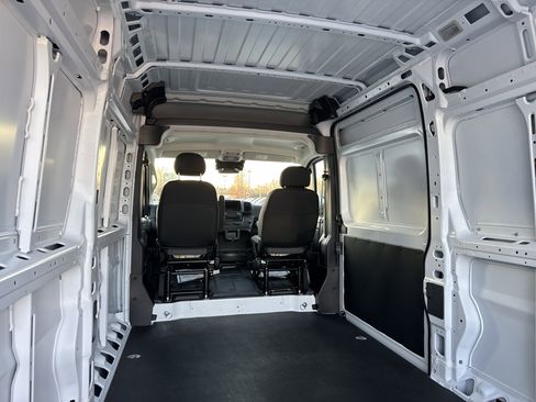 Used 2024 RAM ProMaster 2500 image 6