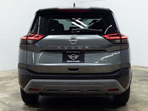 Used 2023 Nissan Rogue SV image 9