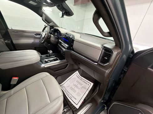 Certified 2025 Chevrolet Silverado 1500 LTZ w/ LTZ Premium Texas Edition AWD/4WD image 30